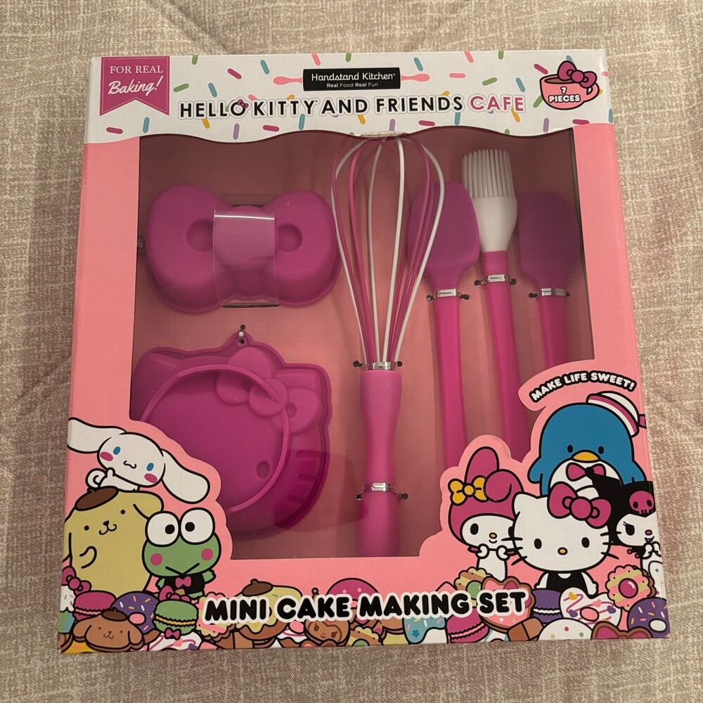 NIB Handstand Kitchen Sanrio Hello Kitty & Friends Cafe Mini Cake Making Set 7pc
